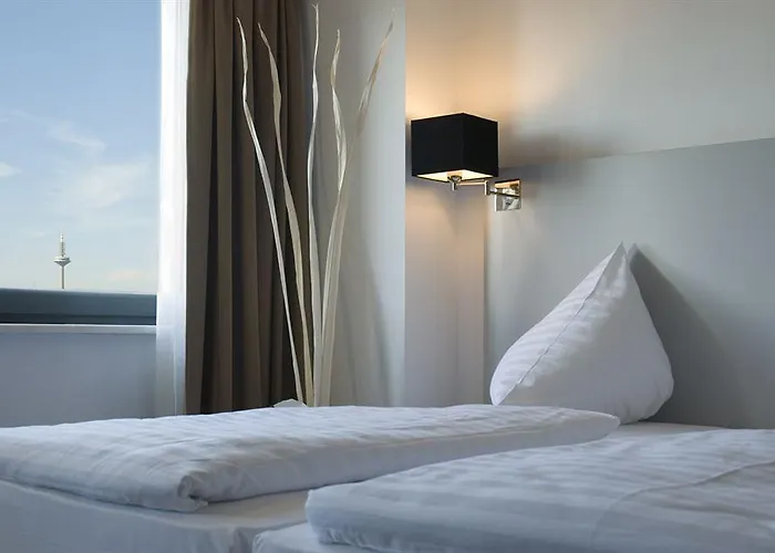 Отель Pearl Design - Frankfurt