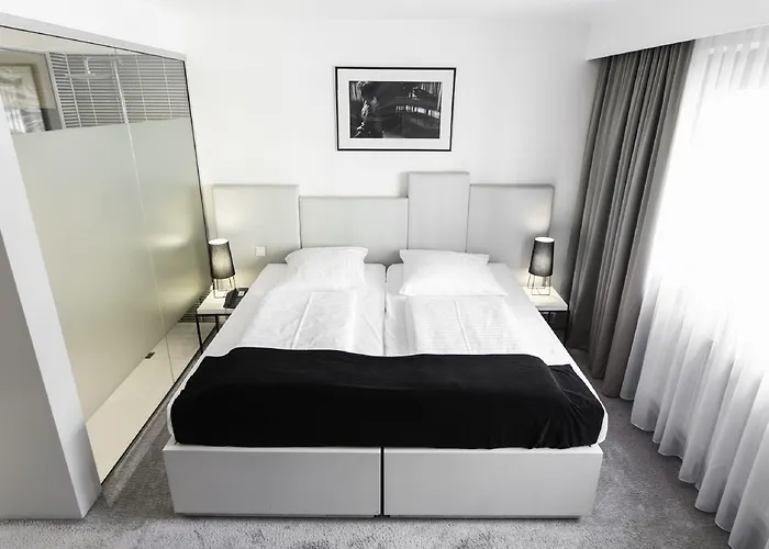 Pearl Design - Frankfurt Отель