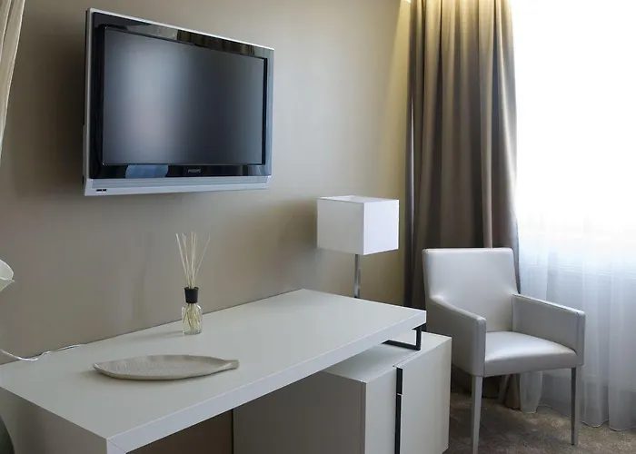 Отель Pearl Design - Frankfurt Франкфурт-на-Майне