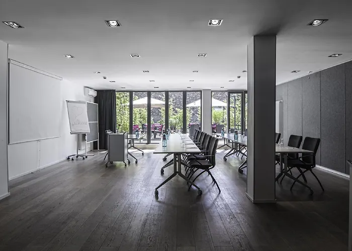 Pearl Design - Frankfurt Отель Франкфурт-на-Майне