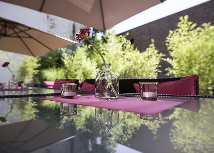 Pearl Design - Frankfurt 4*